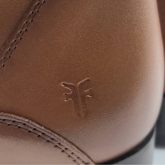 275- Frye Marissa Medallion Cognac Color Size 6 M NWT - Picture 6 of 9